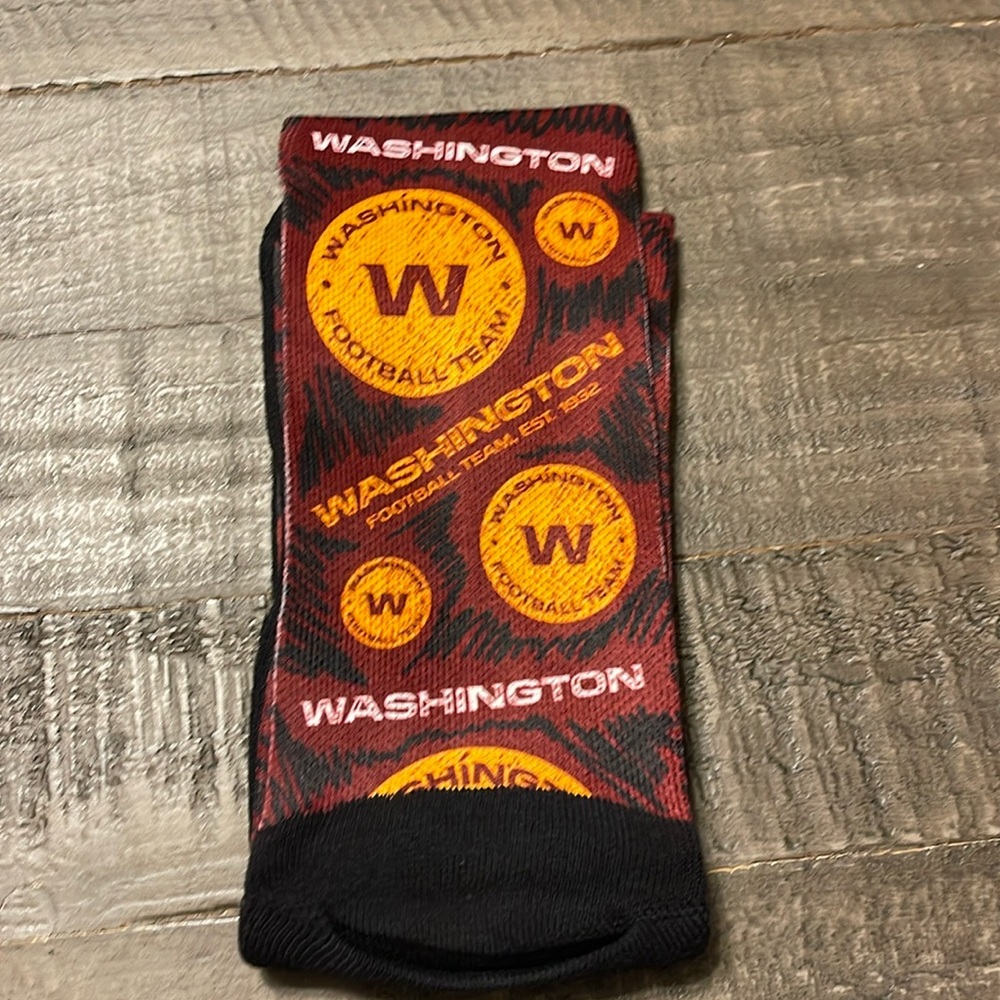 Rock Em Washington Football Team L/XL Socks
